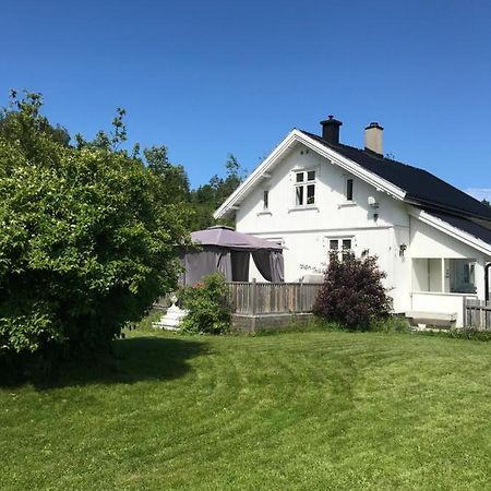 Småbruket stall solheim Rodby Eksteriør bilde